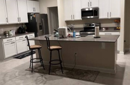 Haines City House | Shared space between Orlando and Tampa.