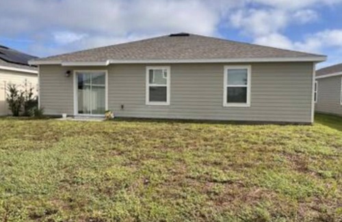 Haines City House | Shared space between Orlando and Tampa.