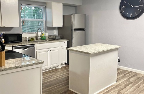 Balch Springs House | Shared Space. Offering master bedroom with private bathroom for booking.