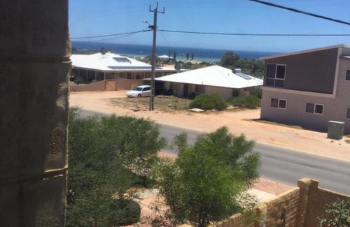 Denham Bed & Breakfast | Shark Bay Views B & B
