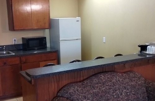 Mission Hotel | Shary Inn and Suites
