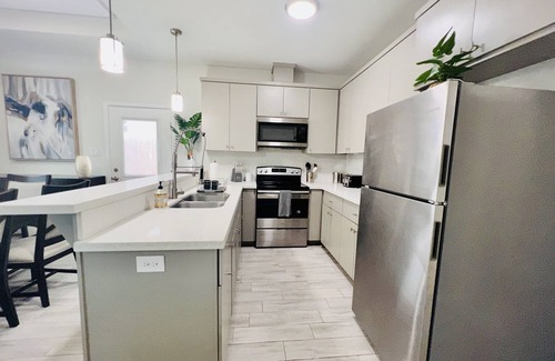 McAllen Apartment | ⭐️Shary luxury 2 BDR Condo ⭐️ Best location