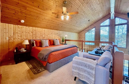 Ozark House | Shawnee Overlook - Lakefront Retreat on Lake Egypt