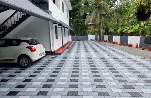 Kayamkulam Apartment | ShearaZ Castle