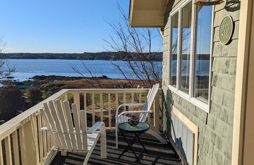 Edgecomb Apartment | Sheepscot Harbour Studio #210