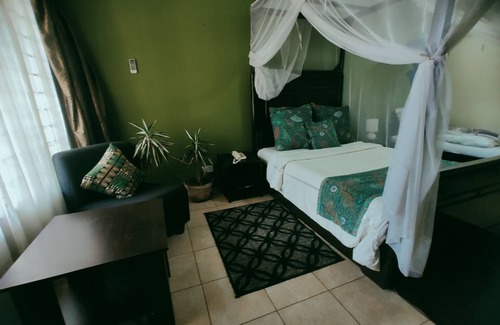 Lilongwe House | Sheila's lodge