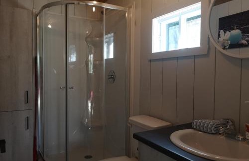 Frampton Ski Chalet | Sheira Shack - Chalet Miller Zoo
