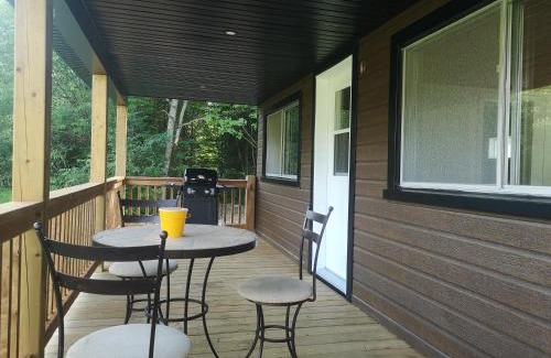 Frampton Ski Chalet | Sheira Shack - Chalet Miller Zoo