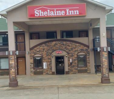 Jeffersonville Hotel | Shelaine Inn
