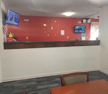 Jeffersonville Hotel | Shelaine Inn