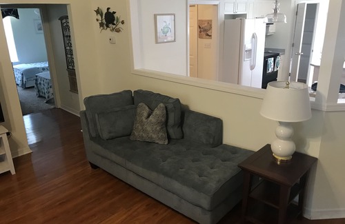 Navarre House | Shellfish Beach House Getaway Retreat - Perfect Location