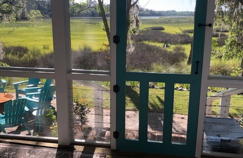 Valona House | Shellman Bluff GA & Harris Neck 0.5mi. Bird Nest Your perfect Nest & Marsh View
