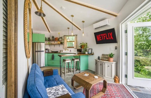 Sarasota House | @ShellmateIsland⭒Tiny House⭒ISLAND Home⭒Free Bikes⭒Kayaks⭒Fruit Trees!