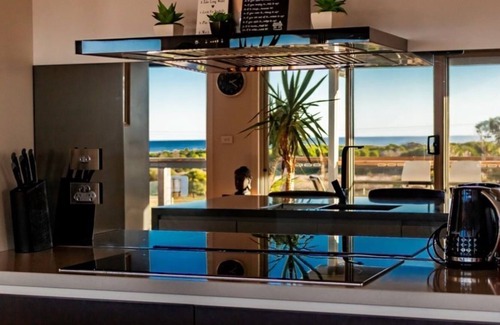 Beaumaris House | Shelly Beach Haven - Beaumaris