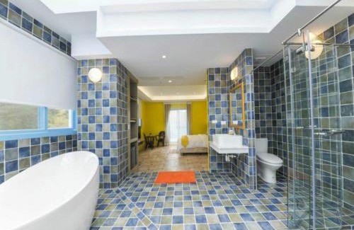 Sail Rock Beach House | Shen's Village Hotel Cozy