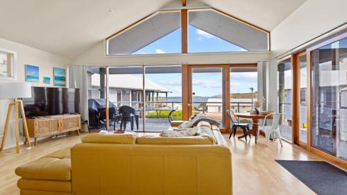 Lake Wangary House | Sheoak Holiday Home