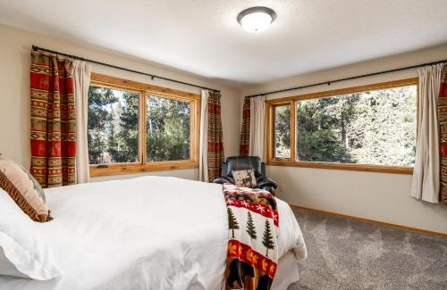West Yellowstone House | Shepherd Family Retreats- Moose