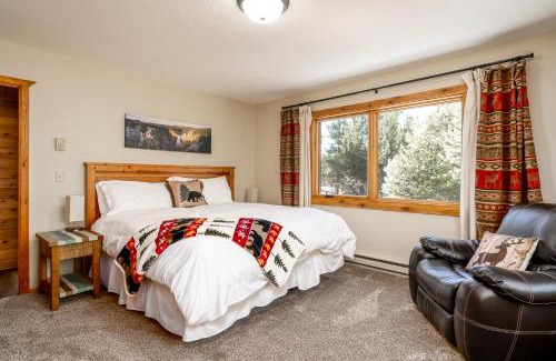 West Yellowstone House | Shepherd Family Retreats- Moose