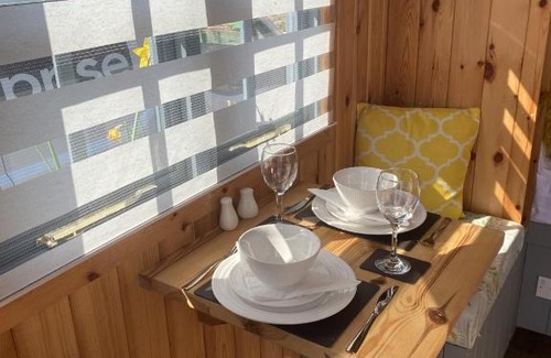 Turnchapel House | Shepherd's Hut at St Anne's - Costal Location