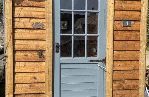 Turnchapel House | Shepherd's Hut at St Anne's - Costal Location