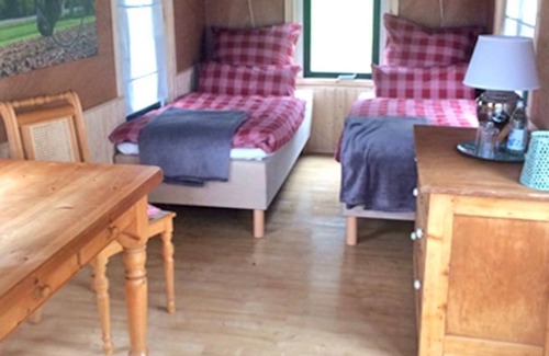 Bongard Other | Shepherd's wagon on the apple meadow incl. donkey hike - Donkey hike Eifel,