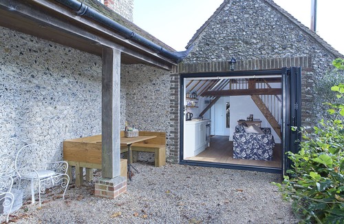 Chichester Cottage | Shepherds Barn