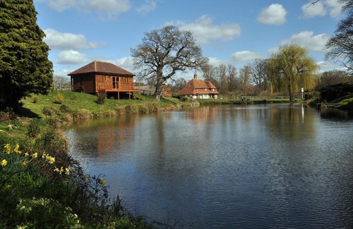 Tenterden House | SHEPHERDS HUT