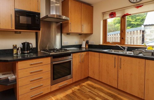 Torcastle House | SHEPHERDS REST, pet friendly, with open fire in Banavie