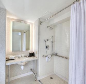 Linthicum Heights Hotel | Sheraton Baltimore Washington Airport - BWI