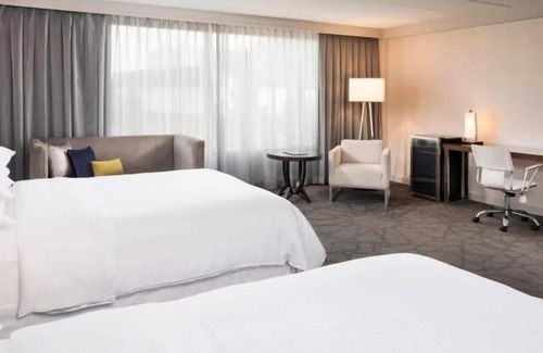 Bloomington Hotel | Sheraton Bloomington Hotel