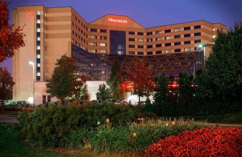 Romulus Hotel | Sheraton Detroit Metro Airport