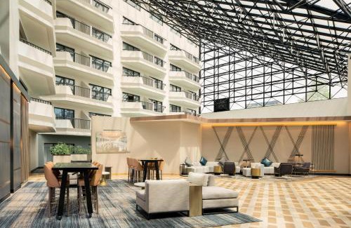 Romulus Hotel | Sheraton Detroit Metro Airport