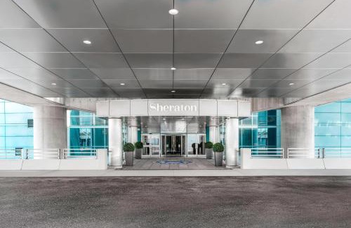 Mississauga Hotel | Sheraton Gateway Hotel in Toronto International Airport
