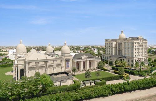 Indore Hotel | Sheraton Grand Palace Indore
