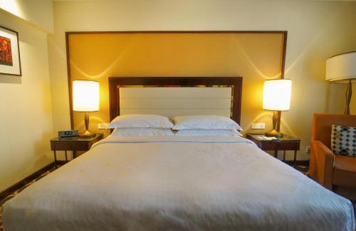 Pune Hotel | Sheraton Grand Pune Bund Garden Hotel