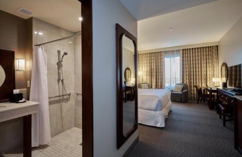 Mesa Grande Hotel | Sheraton Mesa Hotel at Wrigleyville West