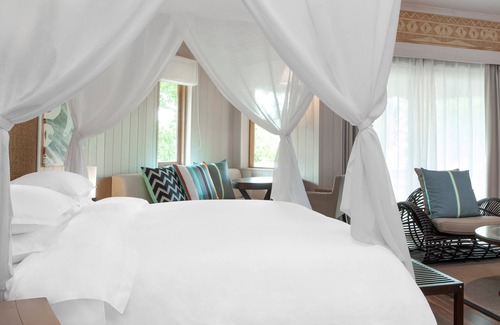 Bourail Hotel | Sheraton New Caledonia Deva Spa & Golf Resort