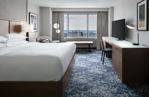 Overland Park Hotel | Sheraton Overland Park Hotel at the Convention Center