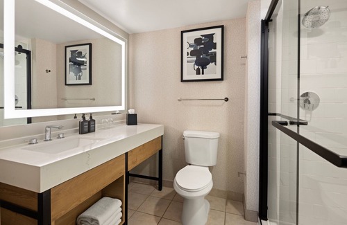 Overland Park Hotel | Sheraton Overland Park Hotel at the Convention Center
