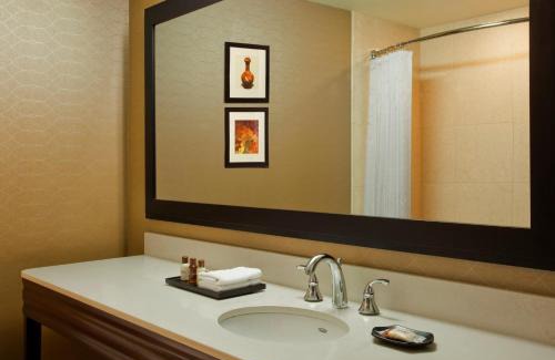 Sioux Falls Hotel | Sheraton Sioux Falls Hotel & Convention Center