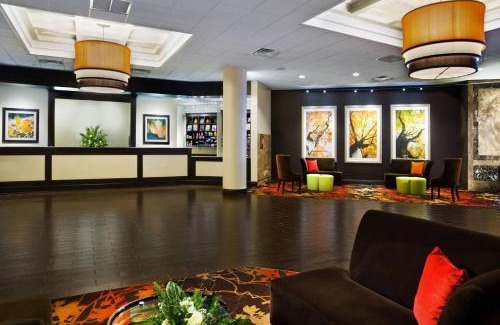 Metro Center Hotel | Sheraton Springfield Monarch Place Hotel