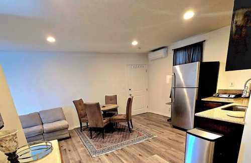 Sherman Oaks House | Sherman Oaks Cozy Guest House