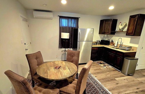 Sherman Oaks House | Sherman Oaks Cozy Guest House