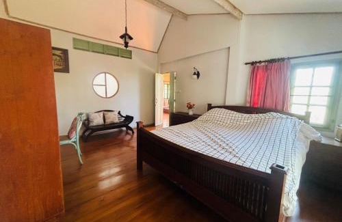 San Sai House | Sherpa Villa & The Wolf's Den
