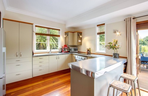 Havelock North House | Sherri's Abode - Havelock North Holiday Home