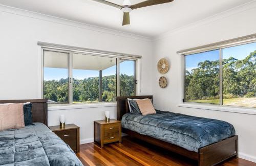 Sherwood House | Sherwood Cottages-Iron Bark -Peaceful Stay with Scenic Views