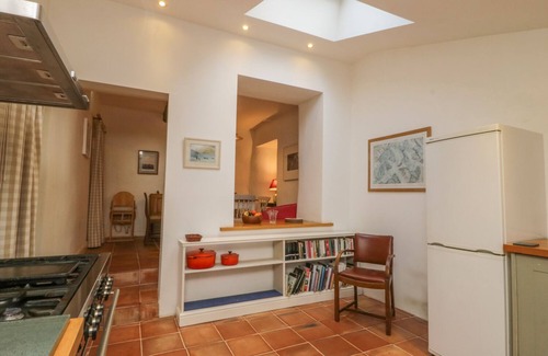 Cracoe Cottage | SHIERS FARMHOUSE, character holiday cottage, with open fire in Cracoe