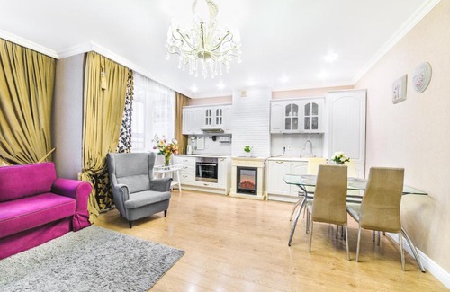 Nizhnyaya Maksakovka Apartment | Шикарная студия с отдельной спальней.