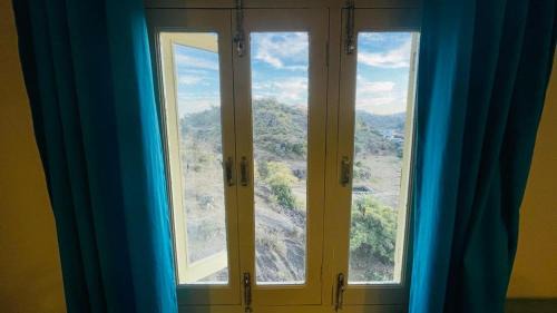 Khattalwada Bed & Breakfast | Shikhar Bunglow - A Stunning Valley View Bunglow in Mount Abu