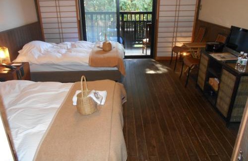 Hata-gun Hotel | Shimantonoyado